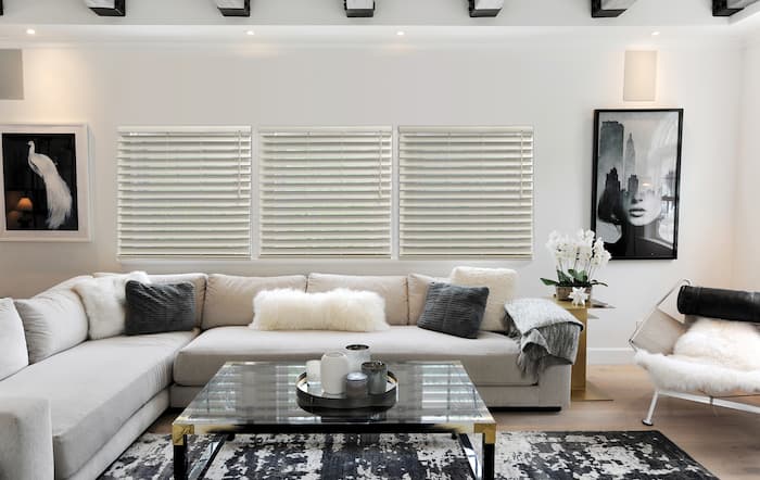 Norman Cordless Faux Wood Blinds Living Room (1)