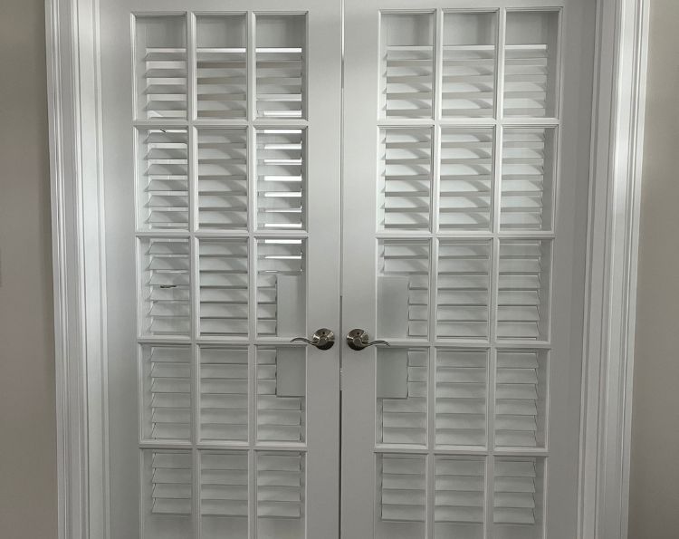 Do Plantation Shutters Work in a Professional Office? What Banks and Financial Practices Are Choosing in 2026