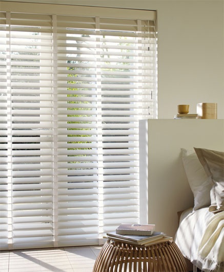 When It Comes to Window Blind Shutters in Orange, Which Offers More Light Blocking Benefits?