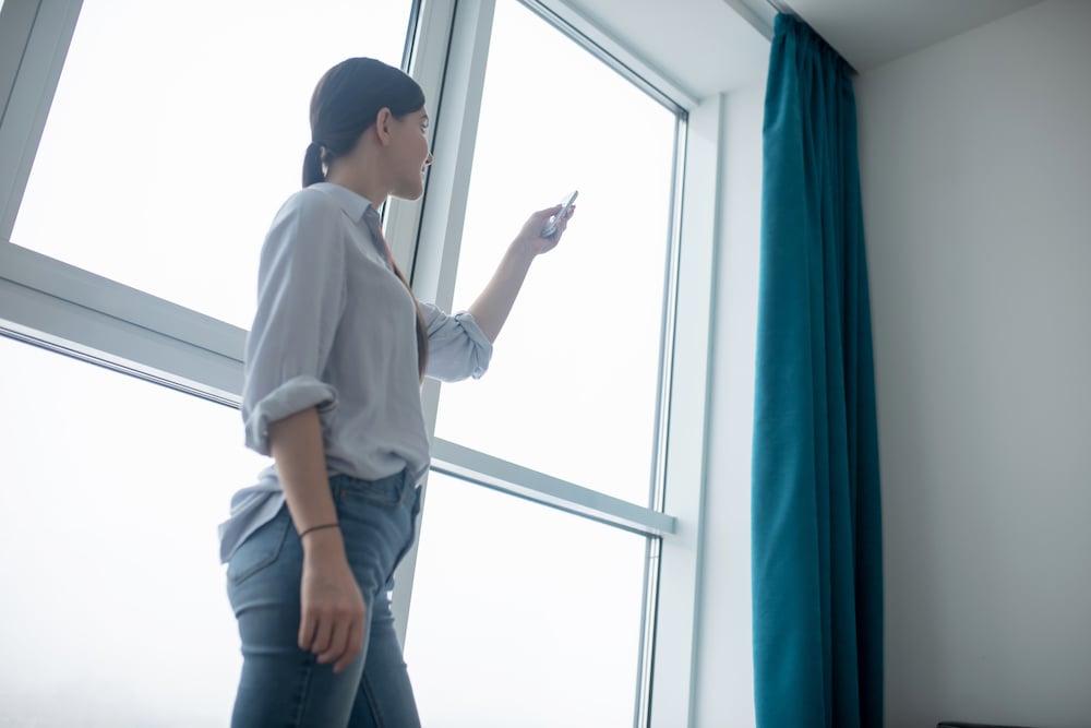 Safety First: Child-Friendly Motorized Blinds for a Secure Home