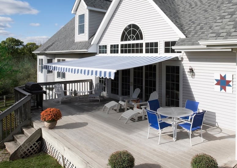 5 Ways Awnings Elevate Your Outdoor Living Space