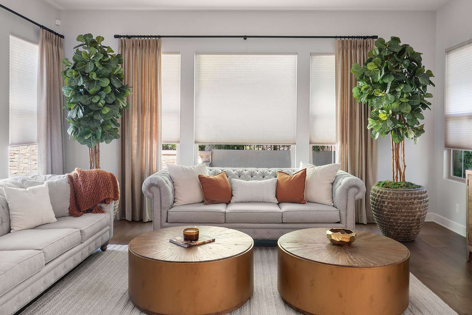 Layered window treatments in Northeast Wisconsin improve style, reduce light gaps, enhance privacy, and add warmth. Schedule a free consultation today.