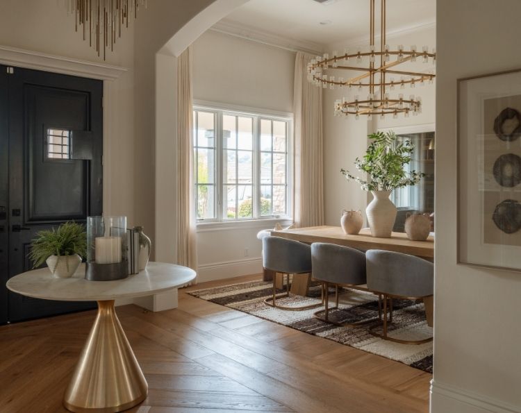 A Brighter Dining Room Starts With the Right Drapery