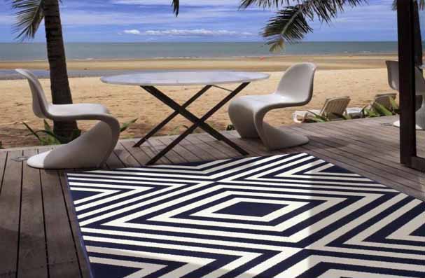 Affordable Window Coverings For Your Vacation Rental RUGS(1)