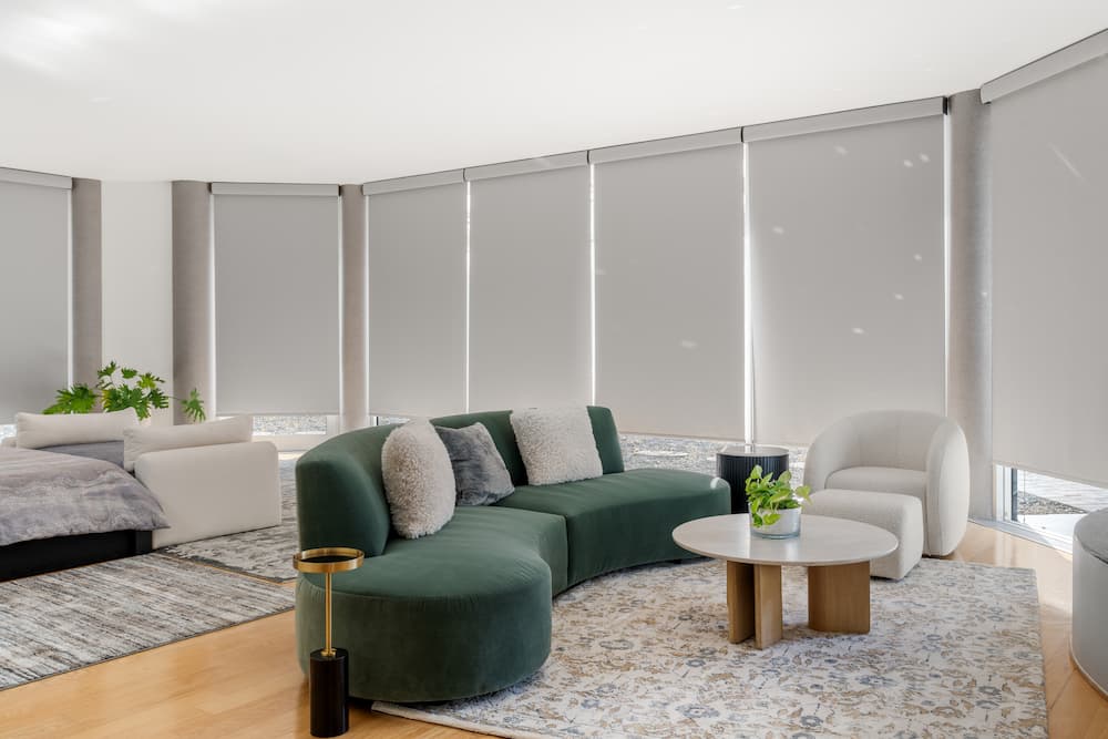 Hunter Douglas vs Lutron Shades – Features, Pricing, and Smart Home Integration