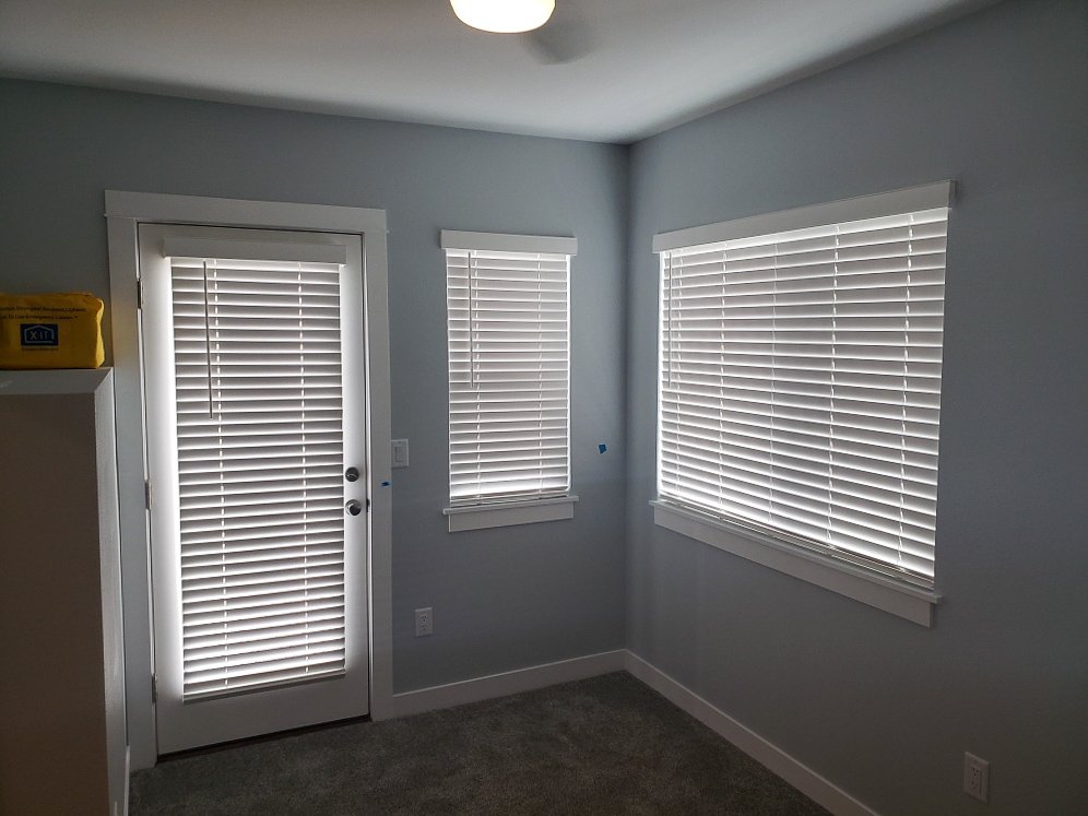 Can Mini Blinds in Santa Ana Be Suitable for Rooms With High Humidity?