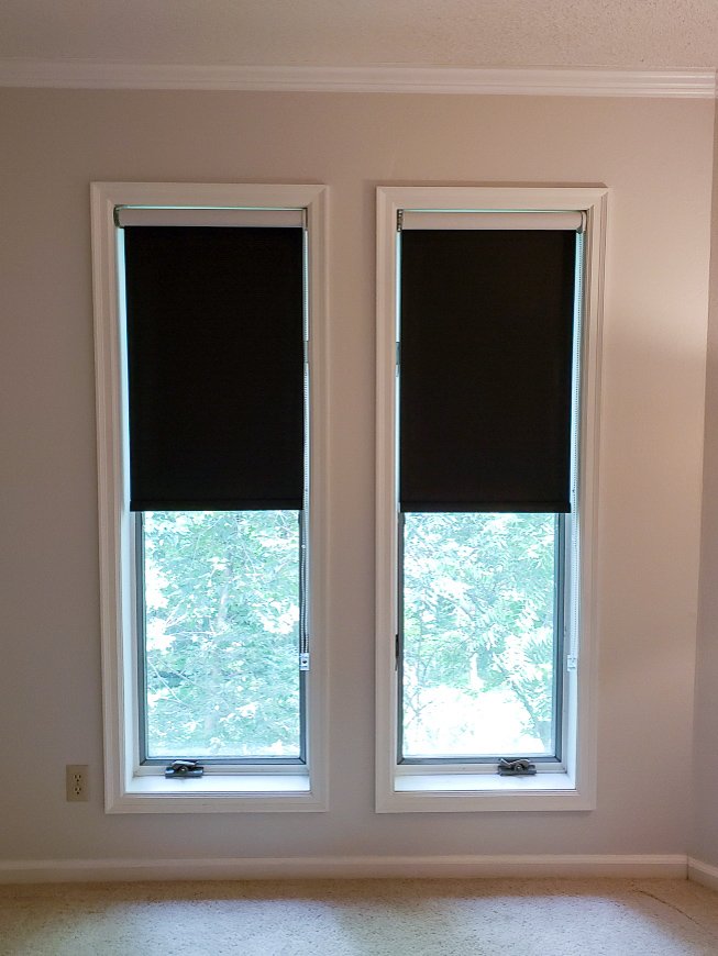 Which Type of Blackout Blinds for Windows in Youngstown Is Best?