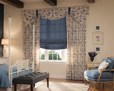 How to Use Window Drapes With an Arched Window