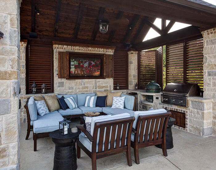 protective aluminum shutters