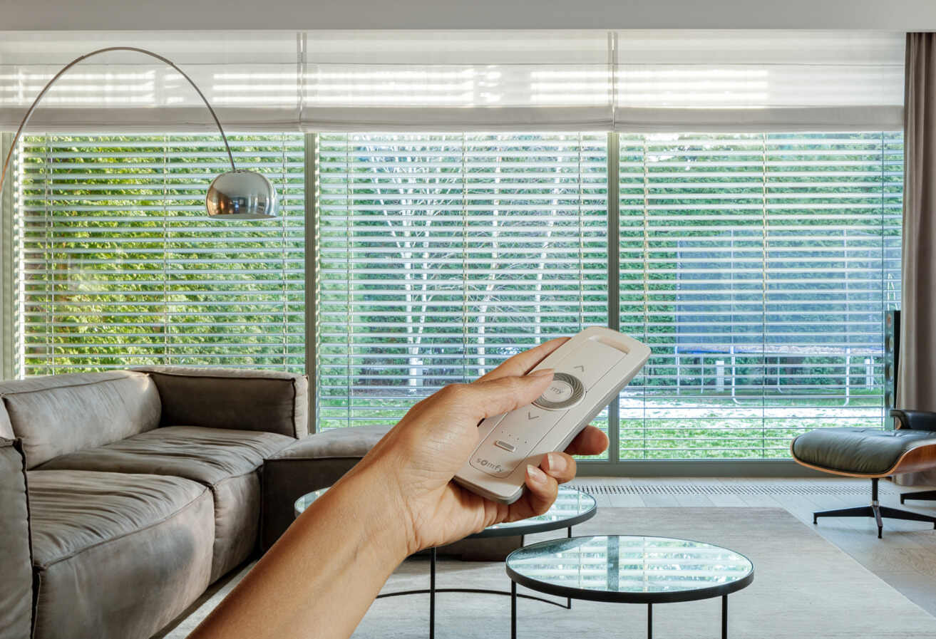 Motorized Blinds Living Room Somfy-1313x897 (1).jpg
