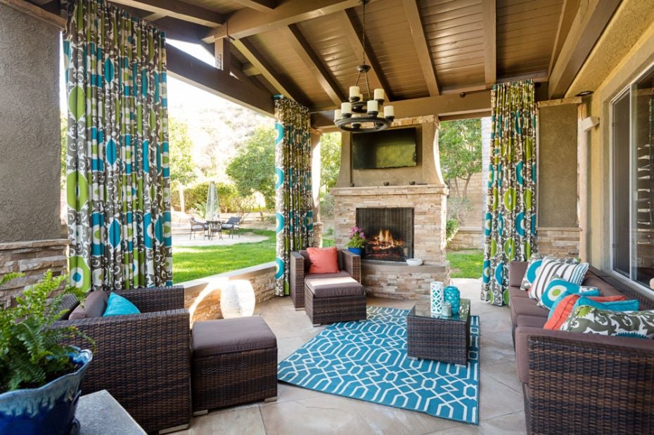 Outdoor Draperies on Patio