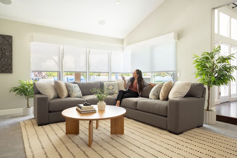 Natural Roller Shades Talent with Remote Living Room (3) (2) (1).jpg