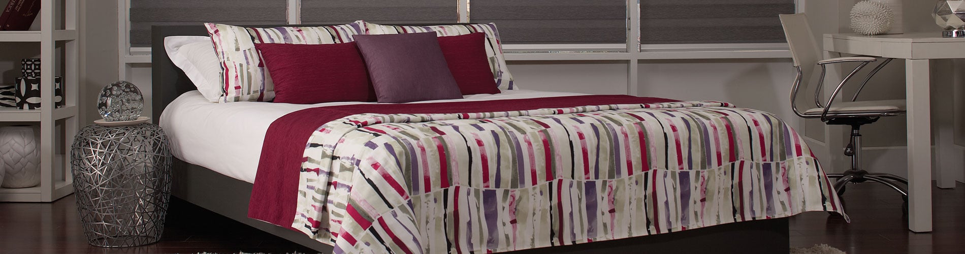 red-purple-gray-bedding-bedroom-desktop