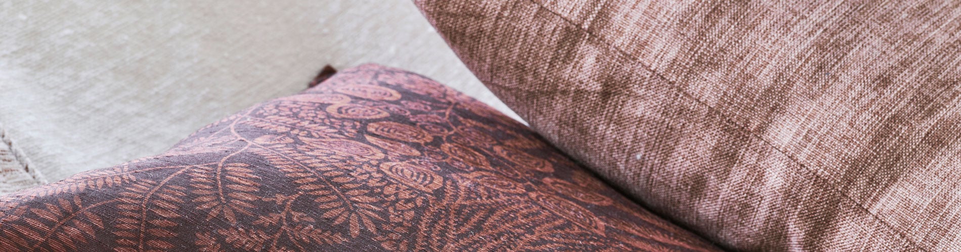 pink-maroon-decorative-pillowsD