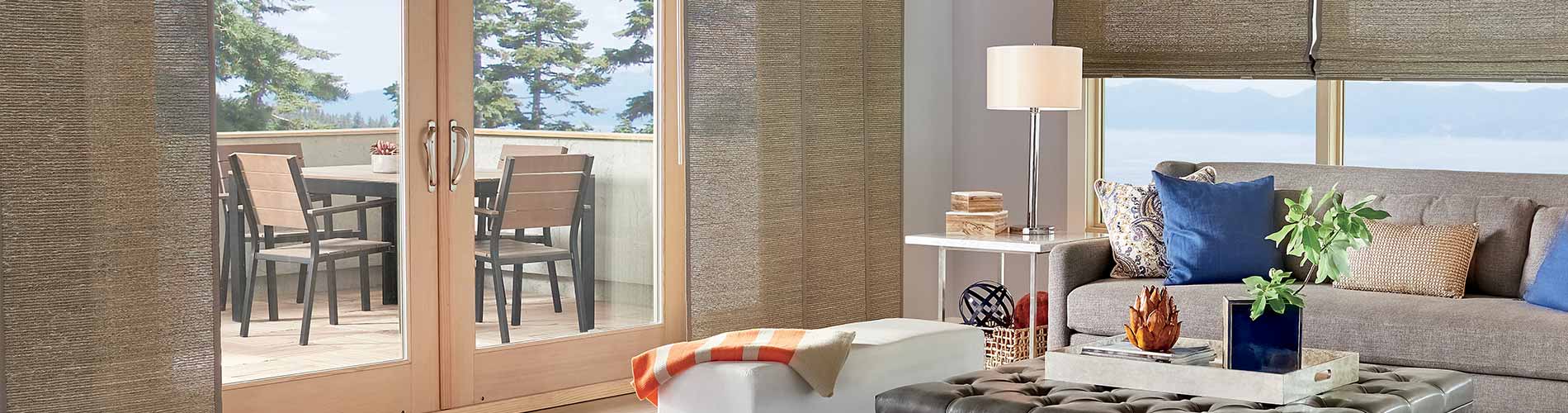 woven-wood-shades-in-living-room-desktop