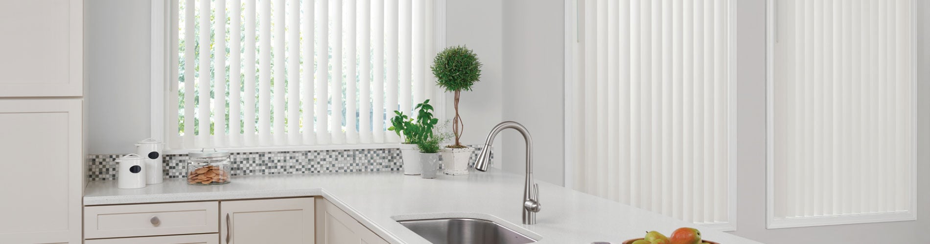 white-vertical-blinds-kitchen-desktop