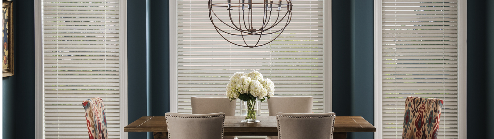 wood-blinds-in-dining-room-desktop