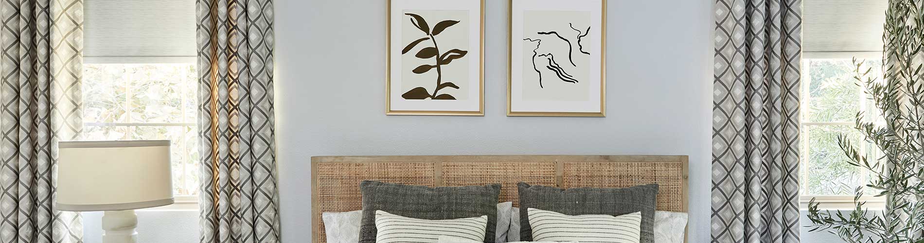roller-shades-drapery-bedroom-desktop