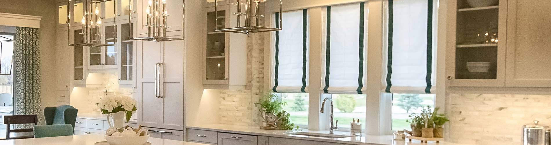 roman-shades-in-kitchen-desktop