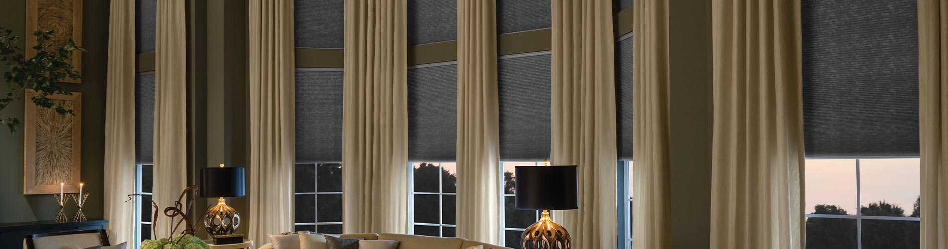 drapery-shades-in-living-room-desktop