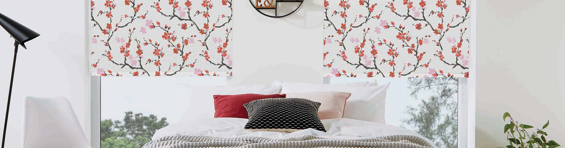 red-printed-graphic-shade-bedroom-desktop