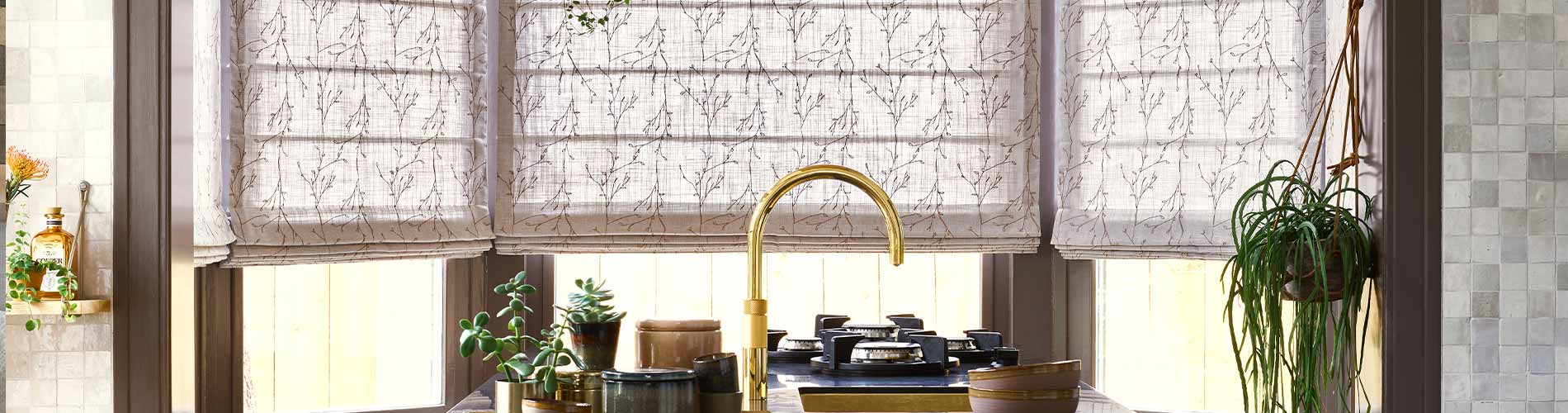roman-shades-in-kitchen-desktop