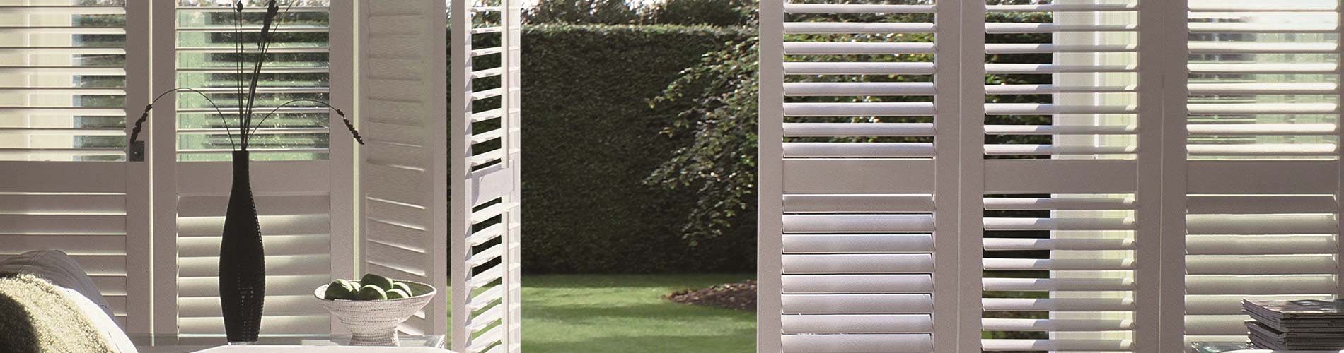 composite-shutters-in-living-room-desktop