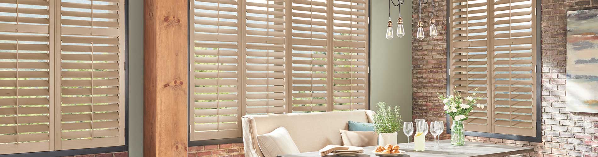 wood-shutters-dining-room-desktop