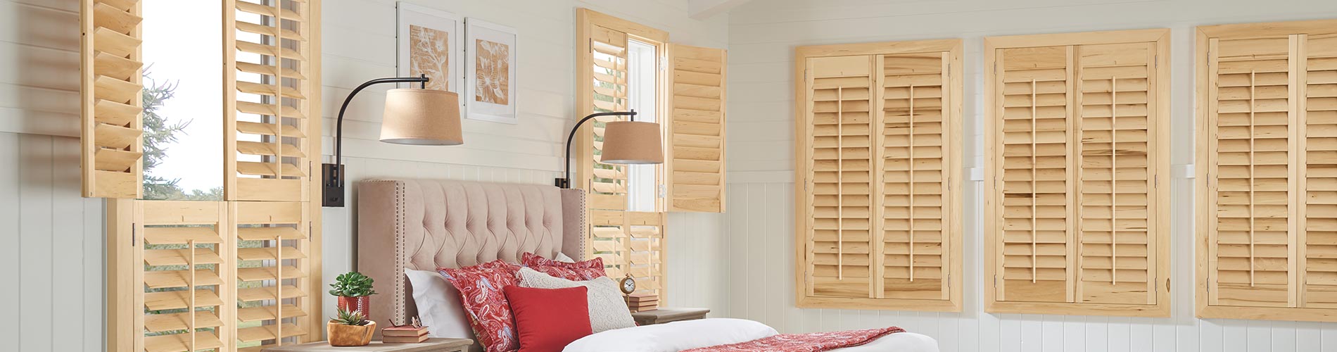 wood-shutters-in-bedroom-desktop