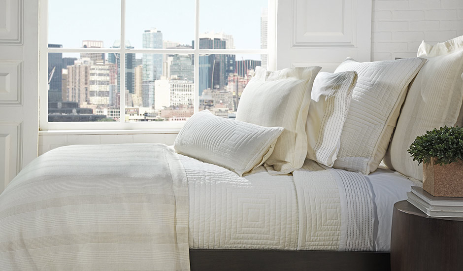 white-neutral-bedding-clean