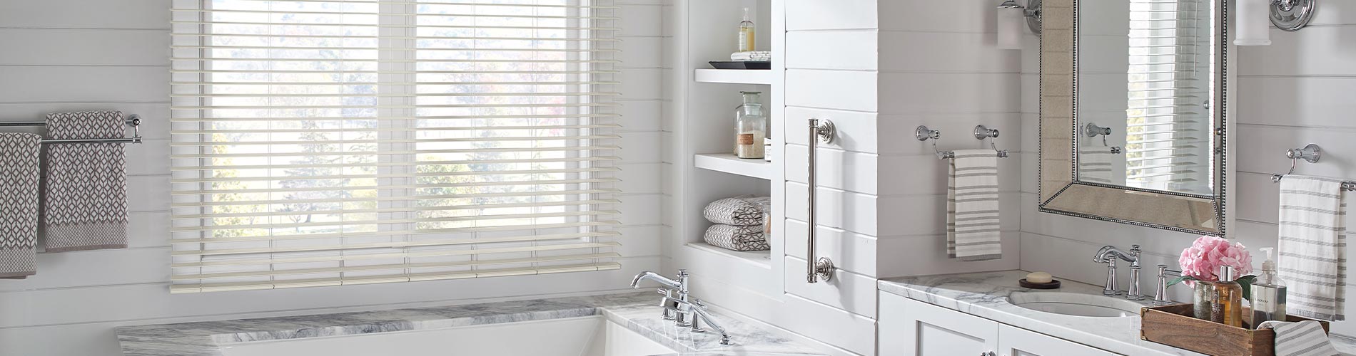 faux-wood-blinds-bathroom-desktop
